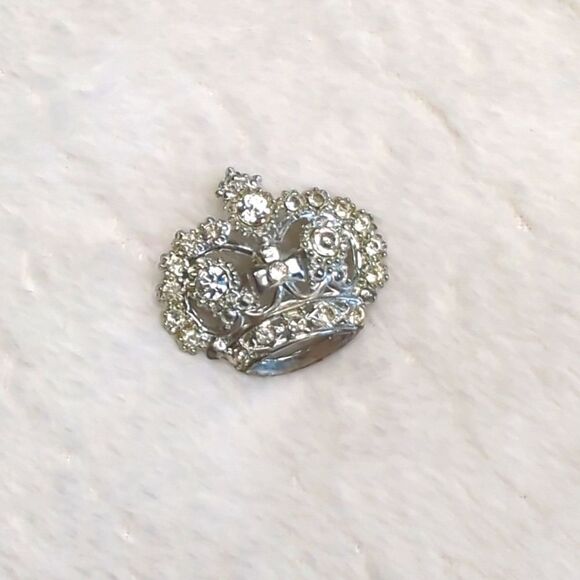 Vintage Silvertone and Clear Rhinestone Crown Brooches - Picture 5 of 9